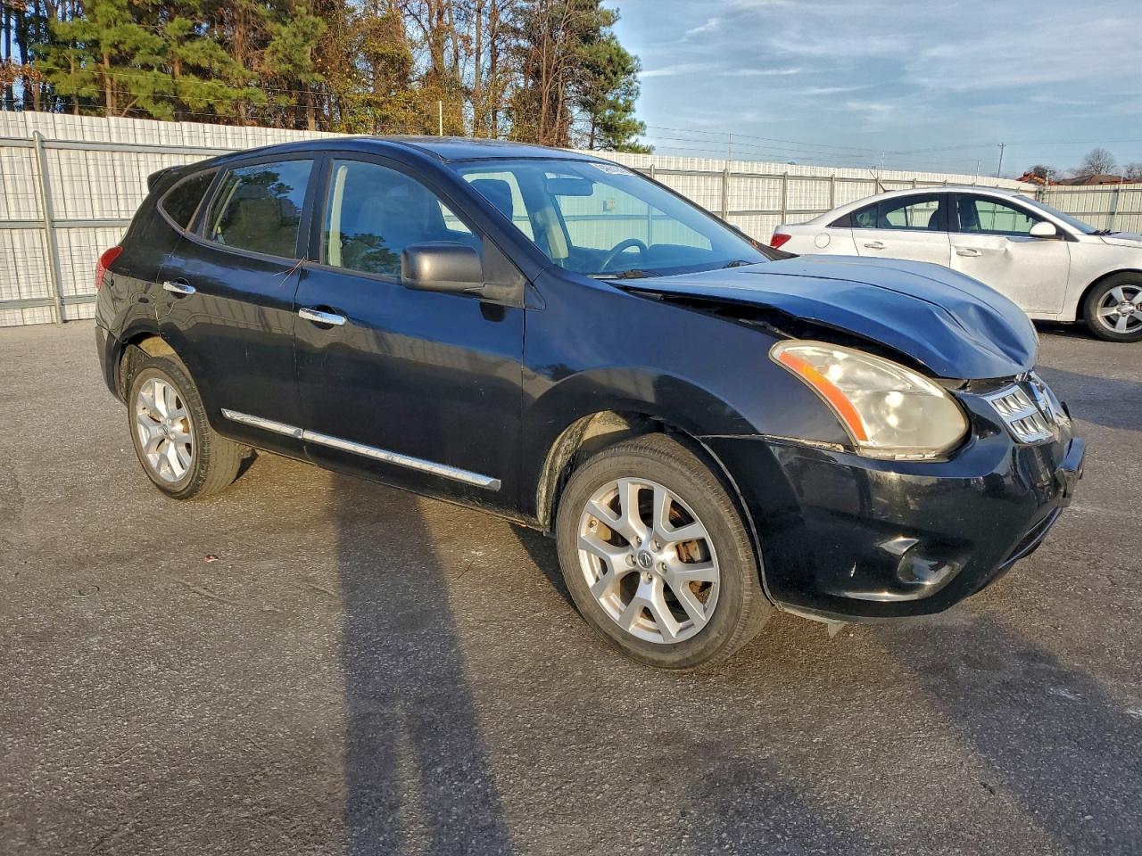 2013 NISSAN ROGUE S photo 7