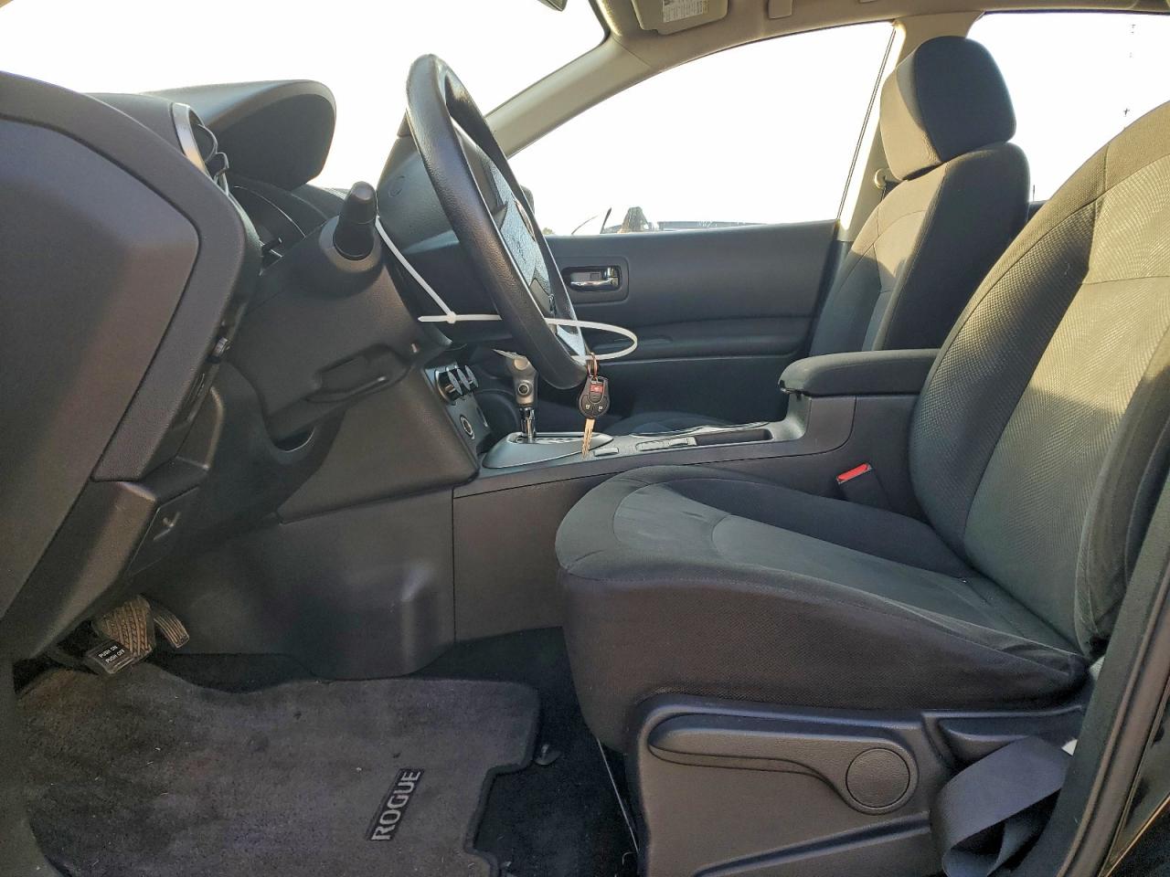 2013 NISSAN ROGUE S photo 13