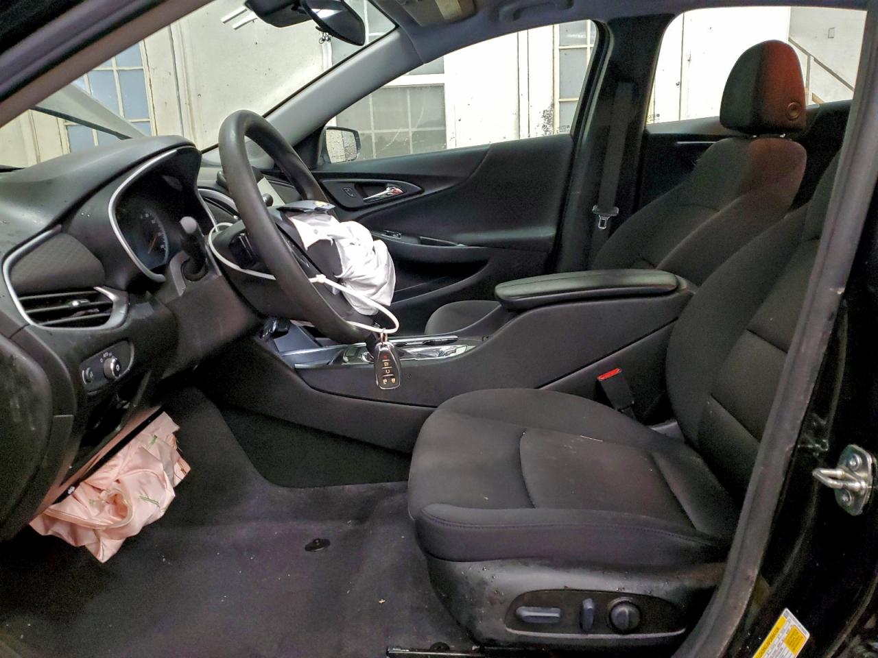 2023 CHEVROLET MALIBU LT photo 13