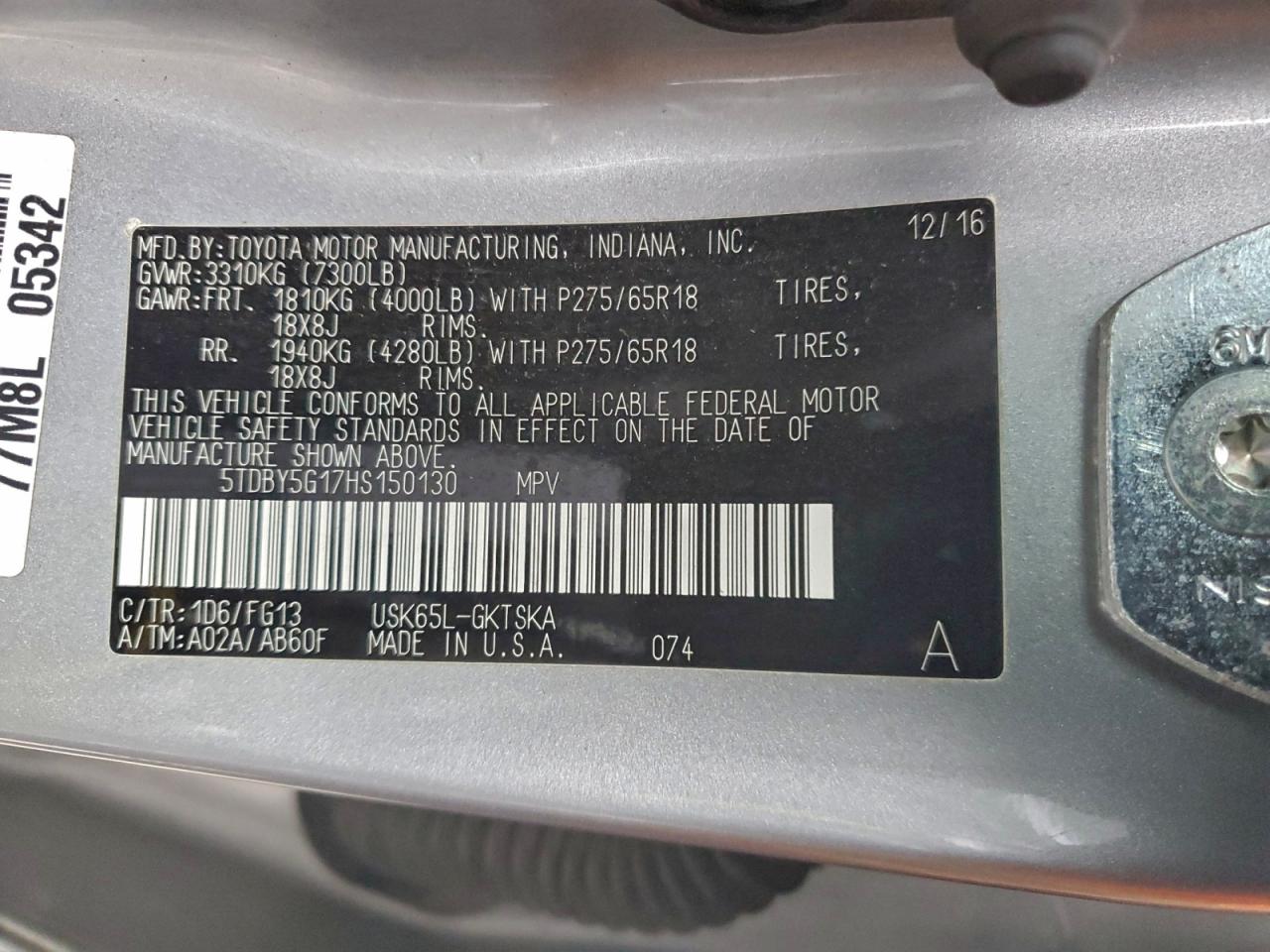 2017 TOYOTA SEQUOIA SR5 photo 14