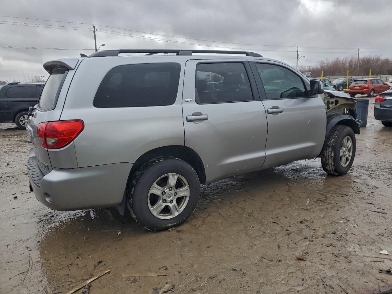 2017 TOYOTA SEQUOIA SR5 photo 3