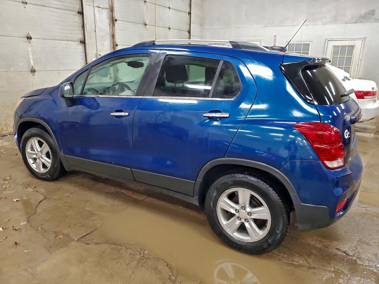 2019 CHEVROLET TRAX 1LT photo 4