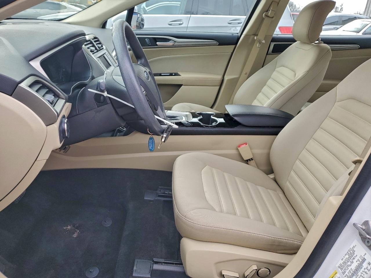 2014 FORD FUSION SE photo 13