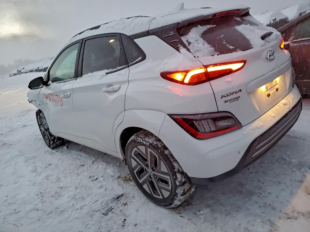 2022 HYUNDAI KONA SEL photo 2