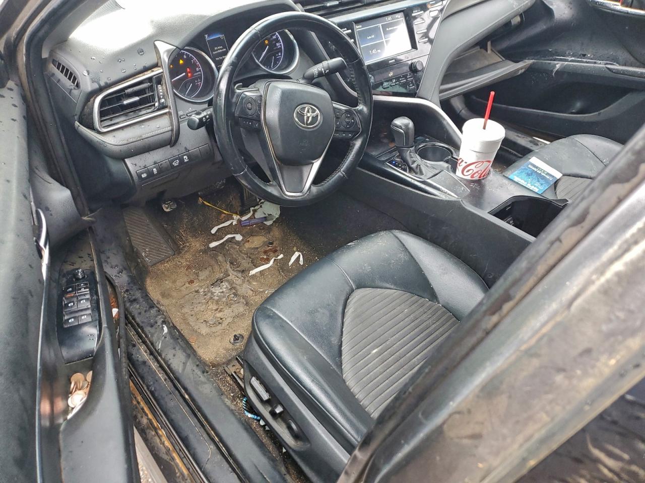 2020 TOYOTA CAMRY SE photo 22