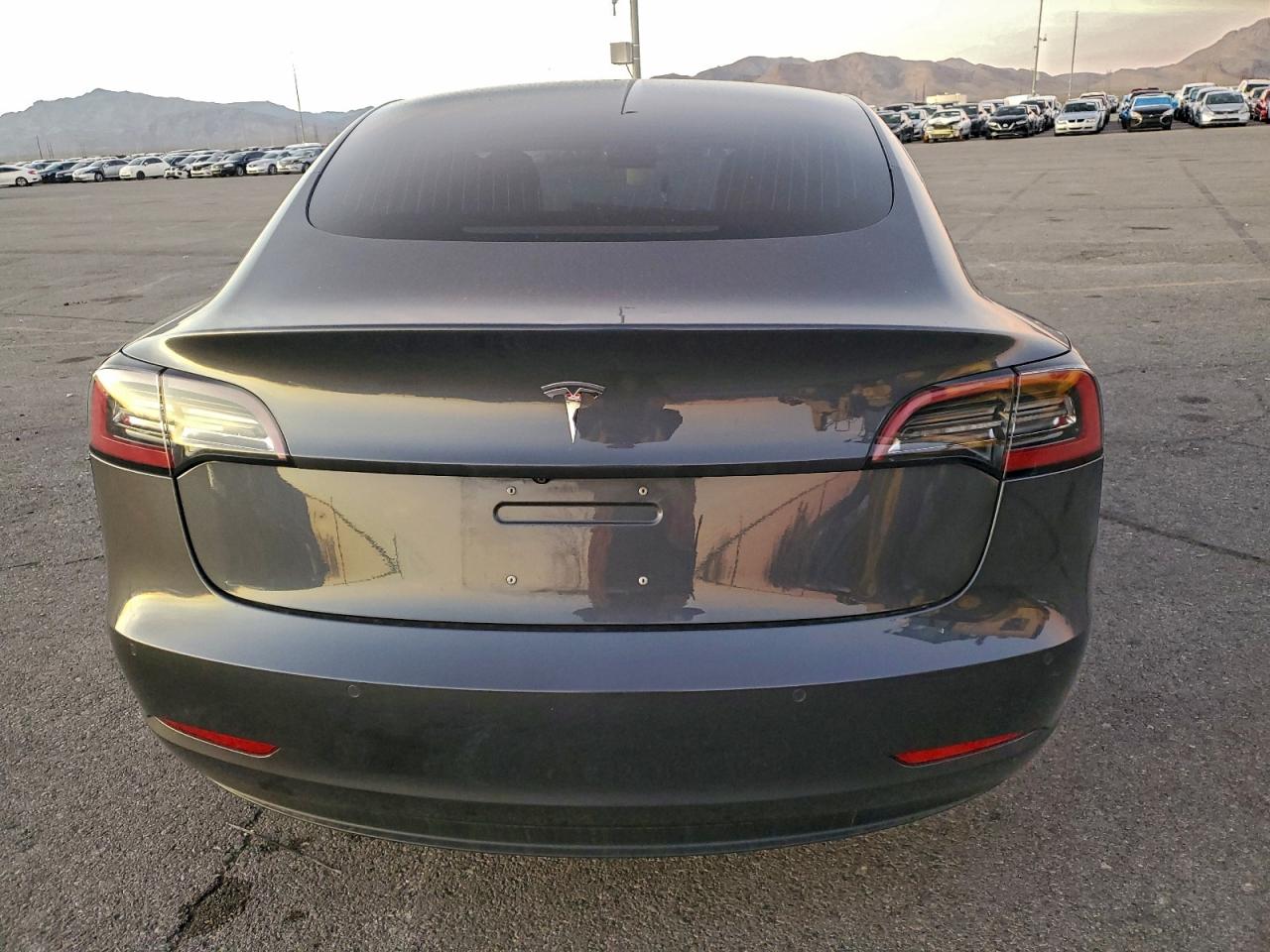 2018 TESLA MODEL 3 photo 6