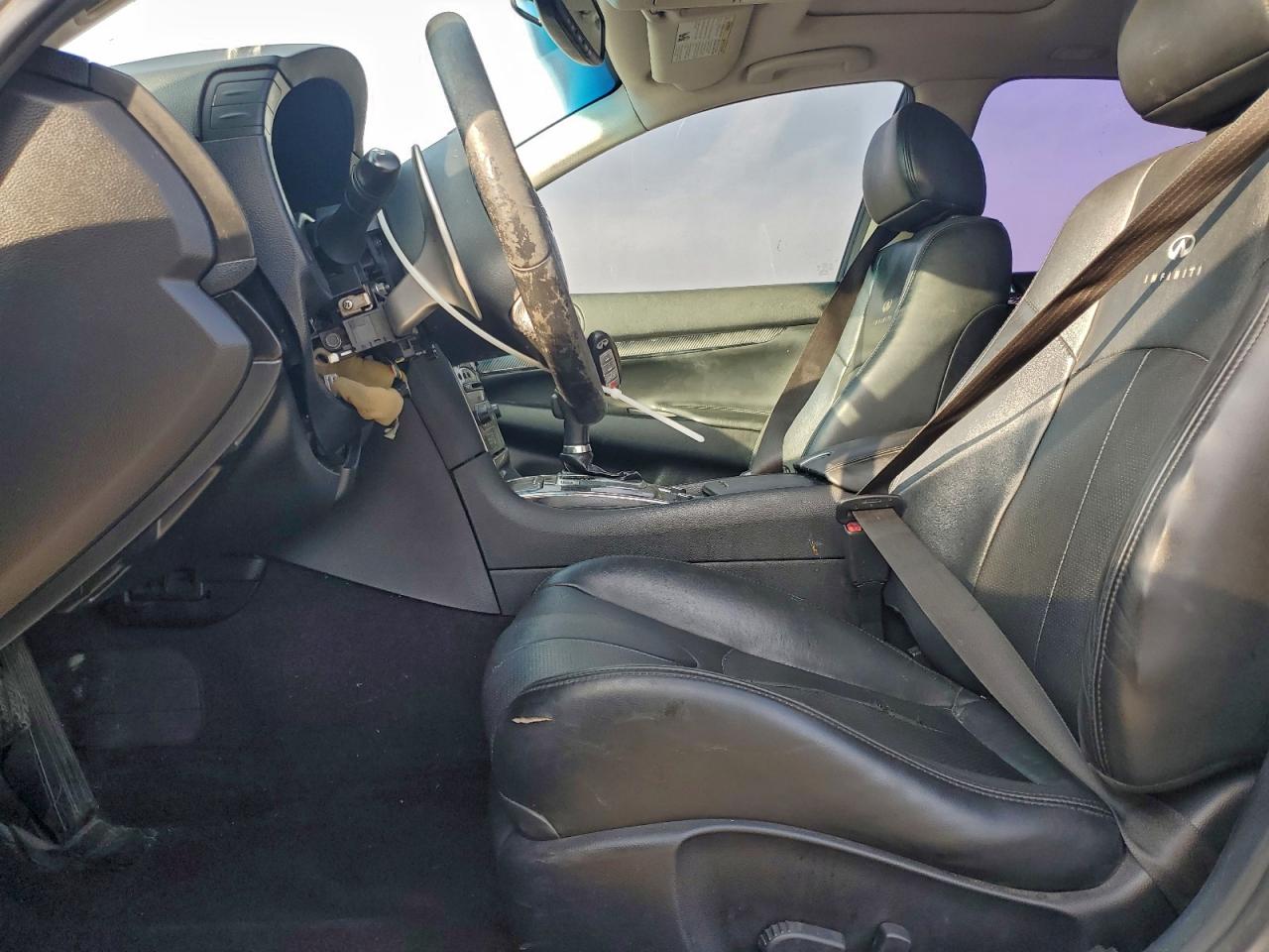 2013 INFINITI G37 BASE photo 19