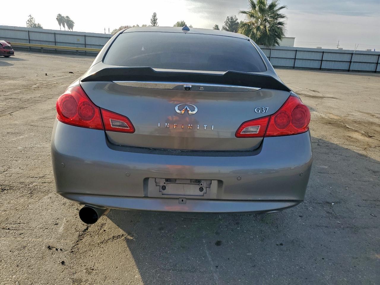 2013 INFINITI G37 BASE photo 16