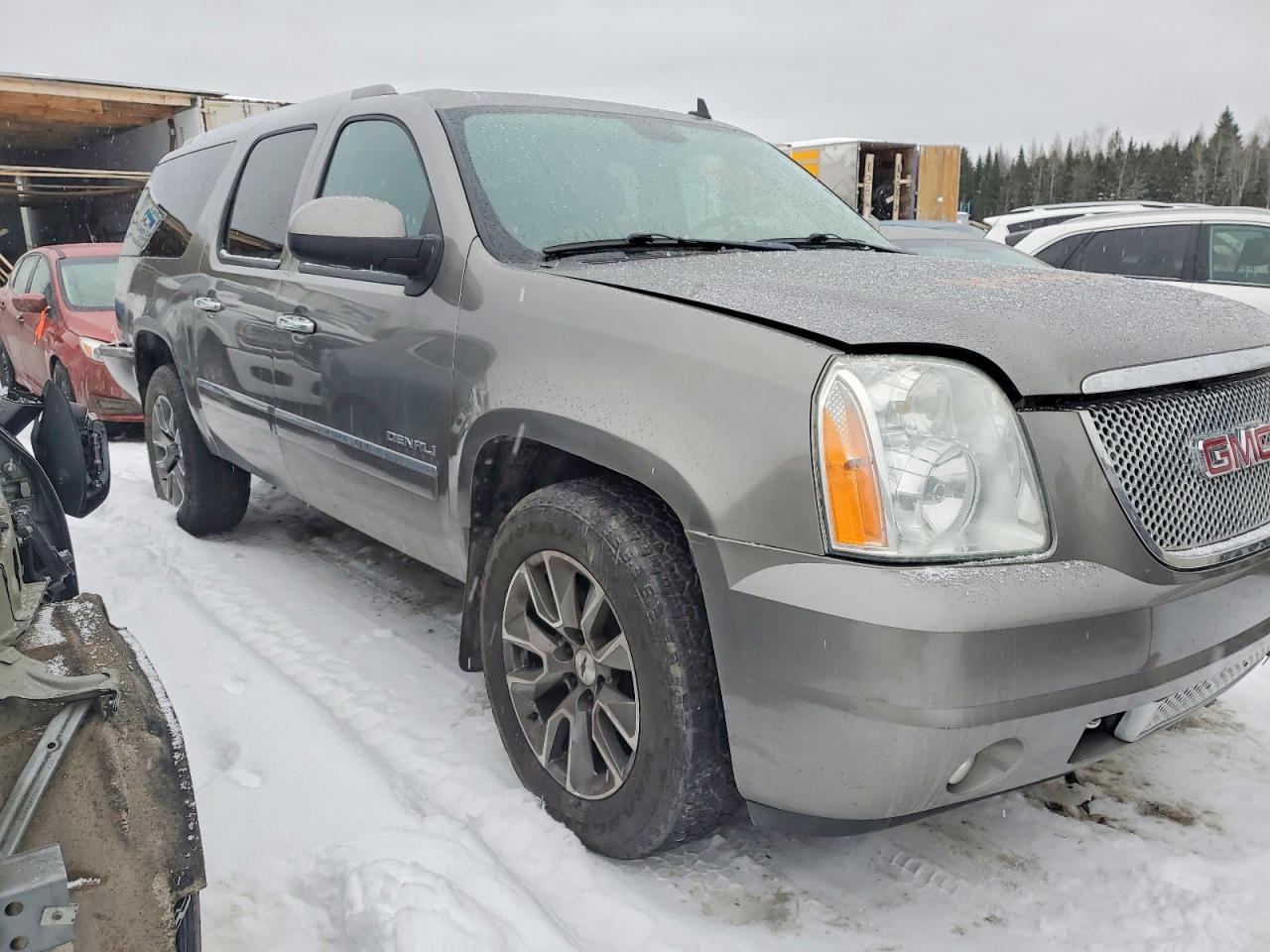 2012 GMC YUKON XL DENALI photo 7