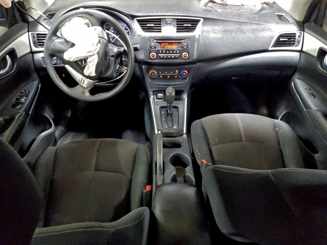 2017 NISSAN SENTRA S photo 8