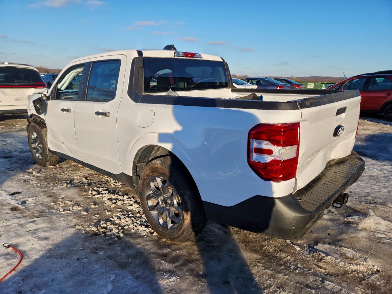 2025 FORD MAVERICK XLT photo 2