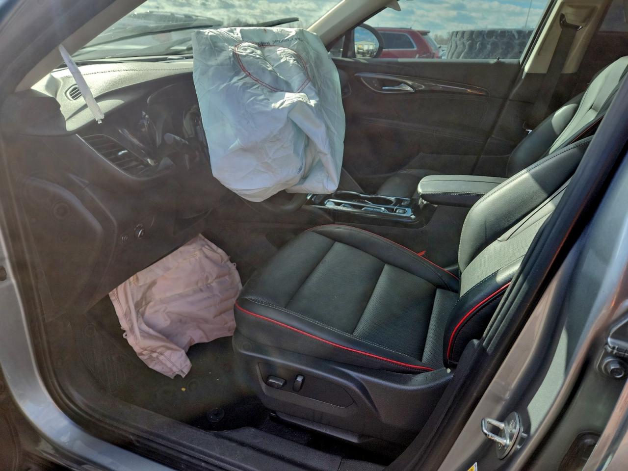 2023 BUICK ENVISION ESSENCE photo 13