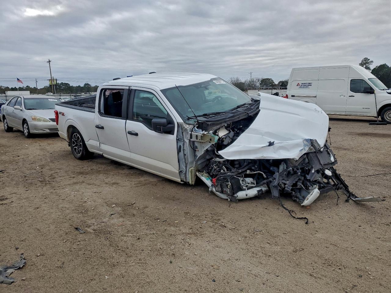2023 FORD F150 SUPERCREW photo 4