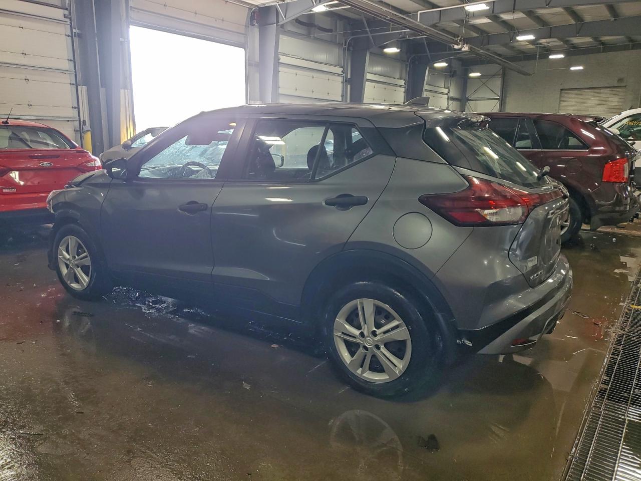2022 NISSAN KICKS S photo 2