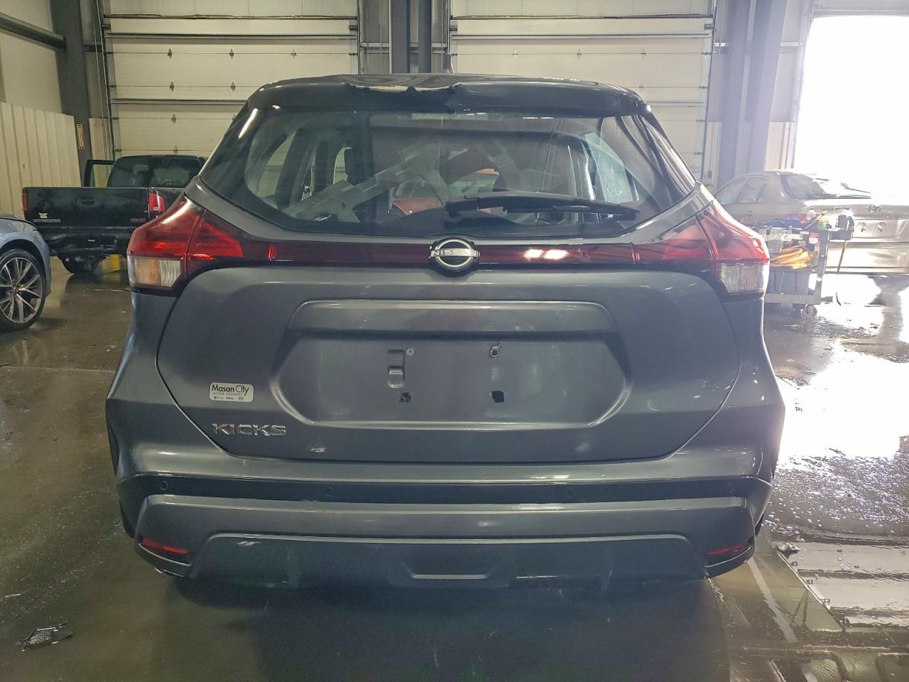 2022 NISSAN KICKS S photo 6