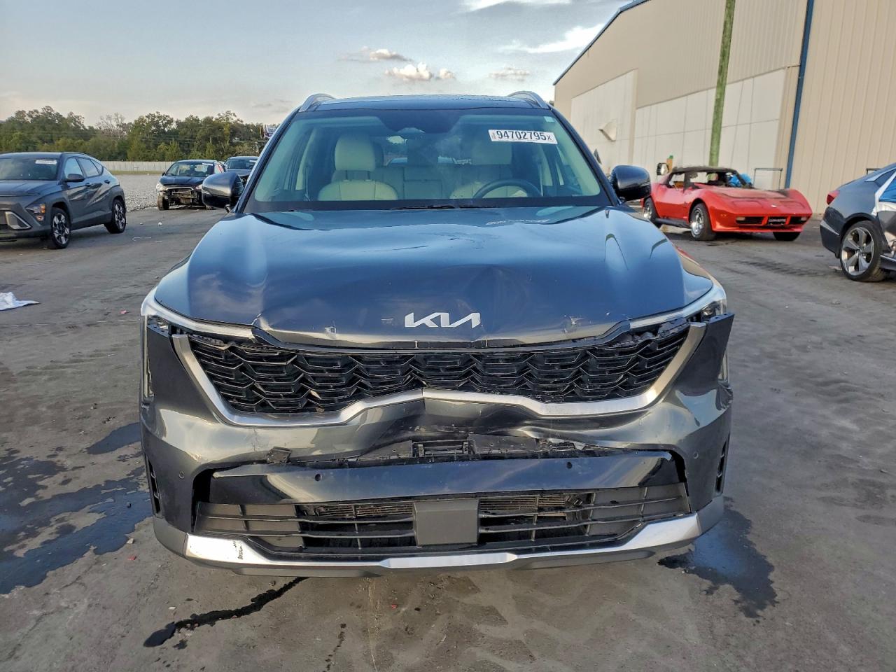 2024 KIA SORENTO S photo 13