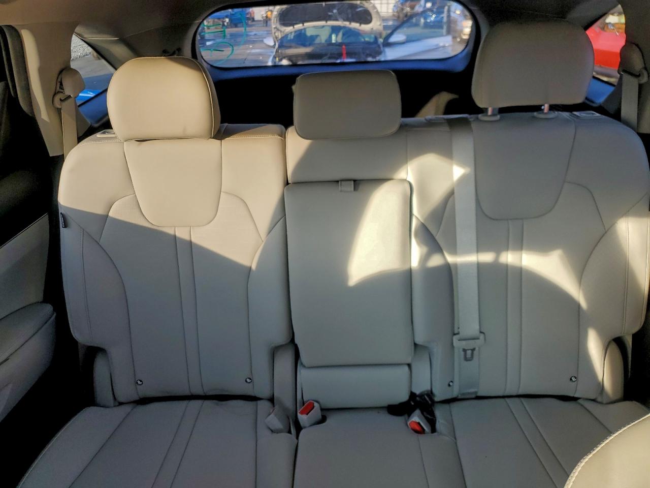 2024 KIA SORENTO S photo 28