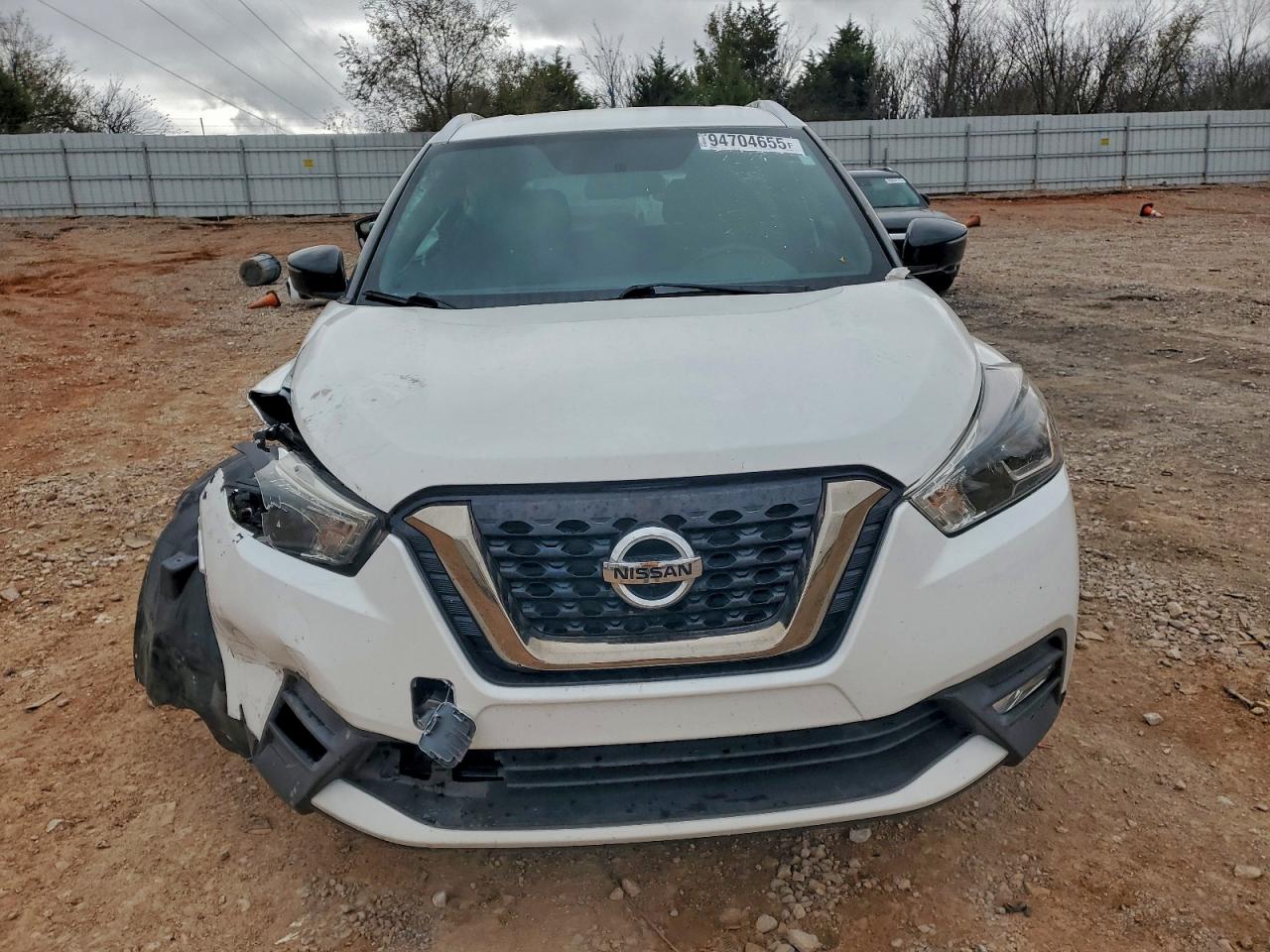 2019 NISSAN KICKS S photo 5