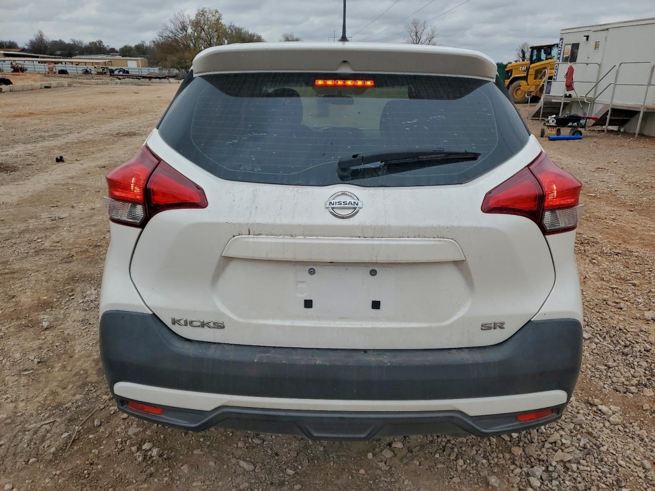 2019 NISSAN KICKS S photo 6