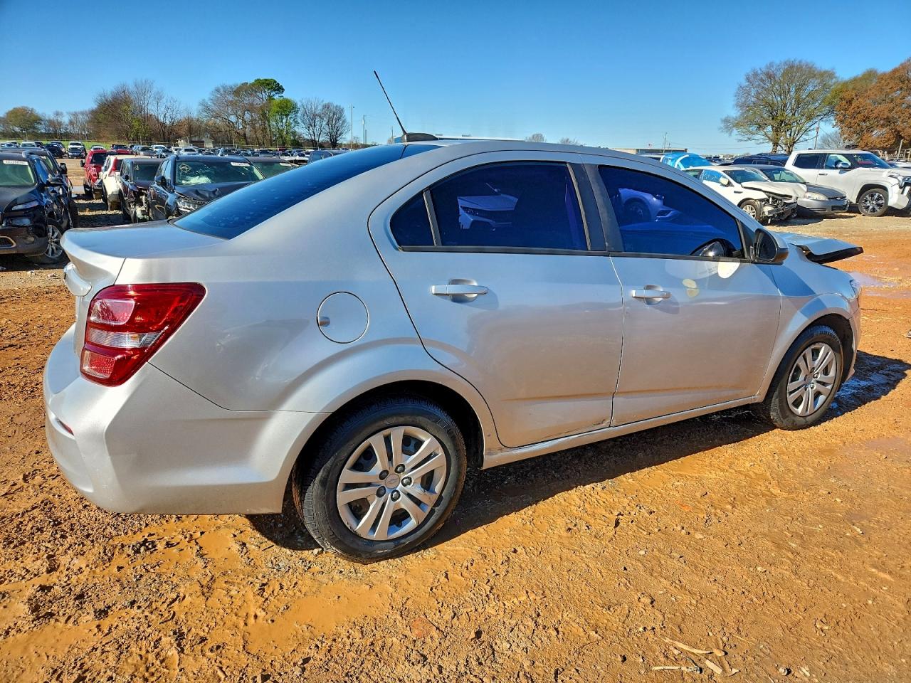 2017 CHEVROLET SONIC LS photo 7