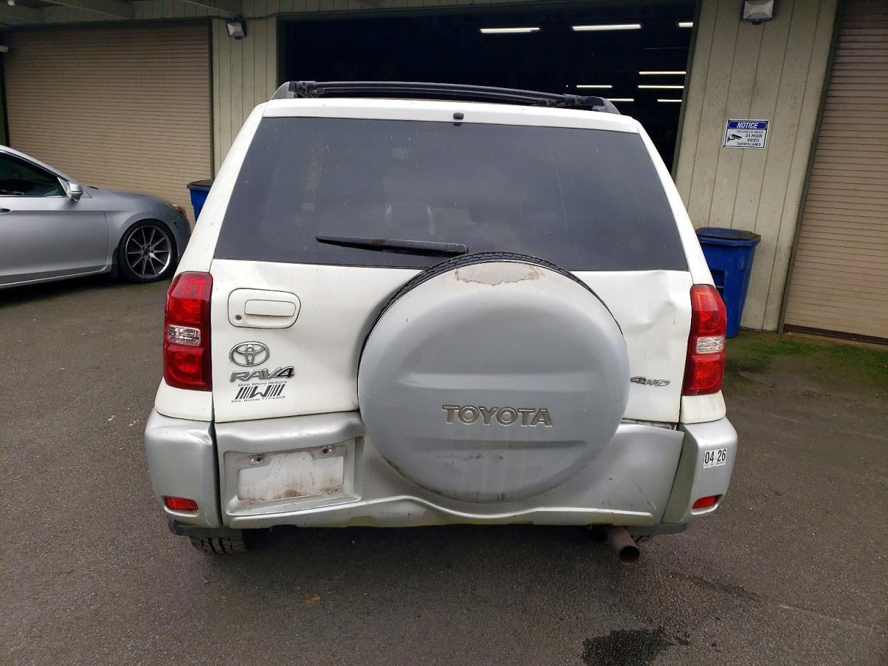 2005 TOYOTA RAV4 photo 6