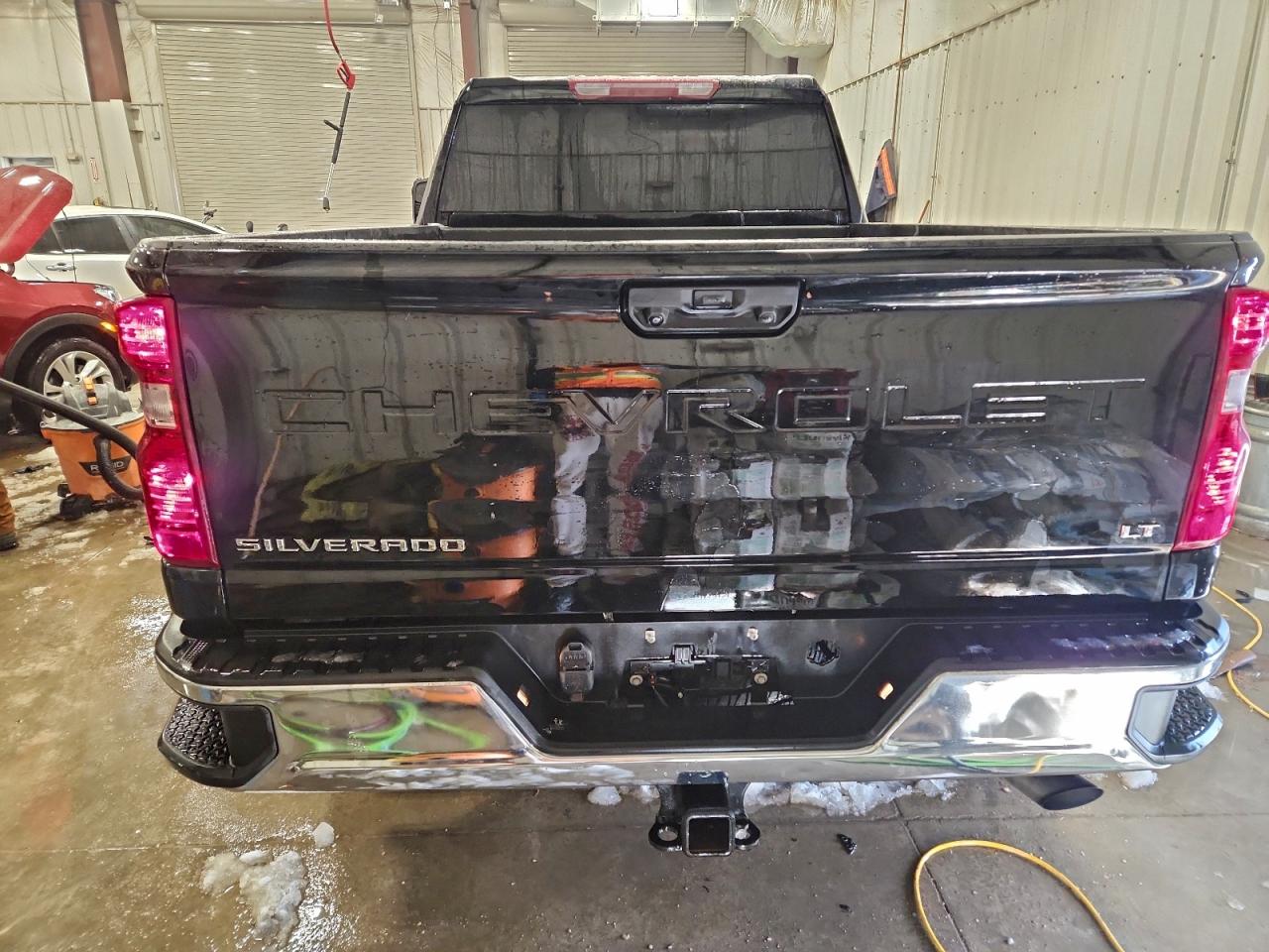 2024 CHEVROLET SILVERADO K2500 HEAVY DUTY LT photo 6