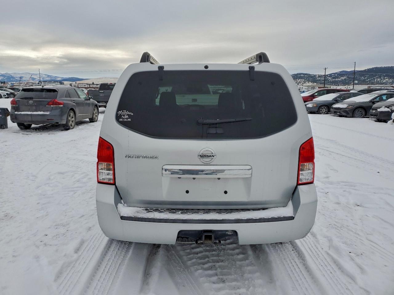 2011 NISSAN PATHFINDER S photo 11