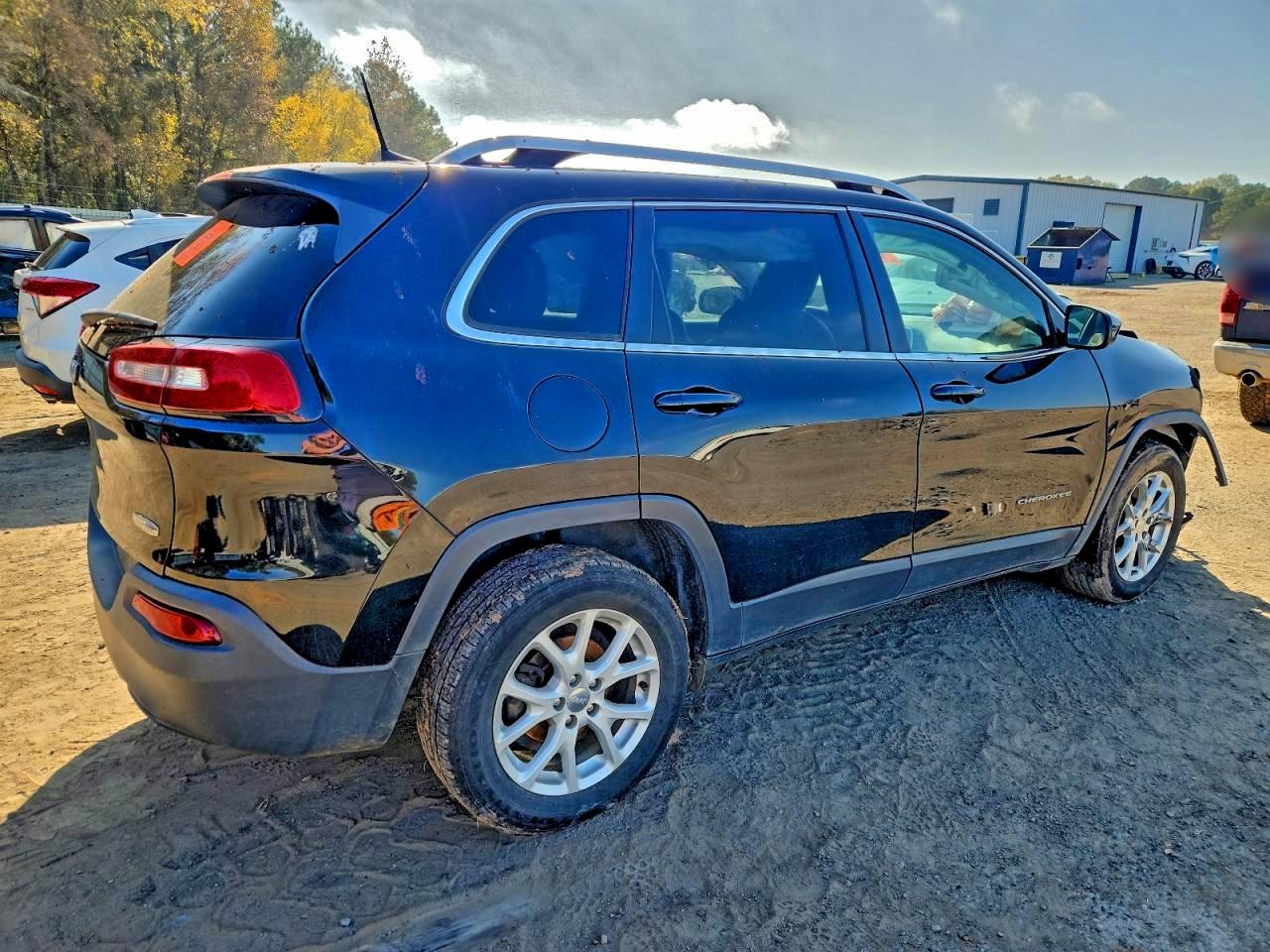 2018 JEEP CHEROKEE LATITUDE PLUS photo 3