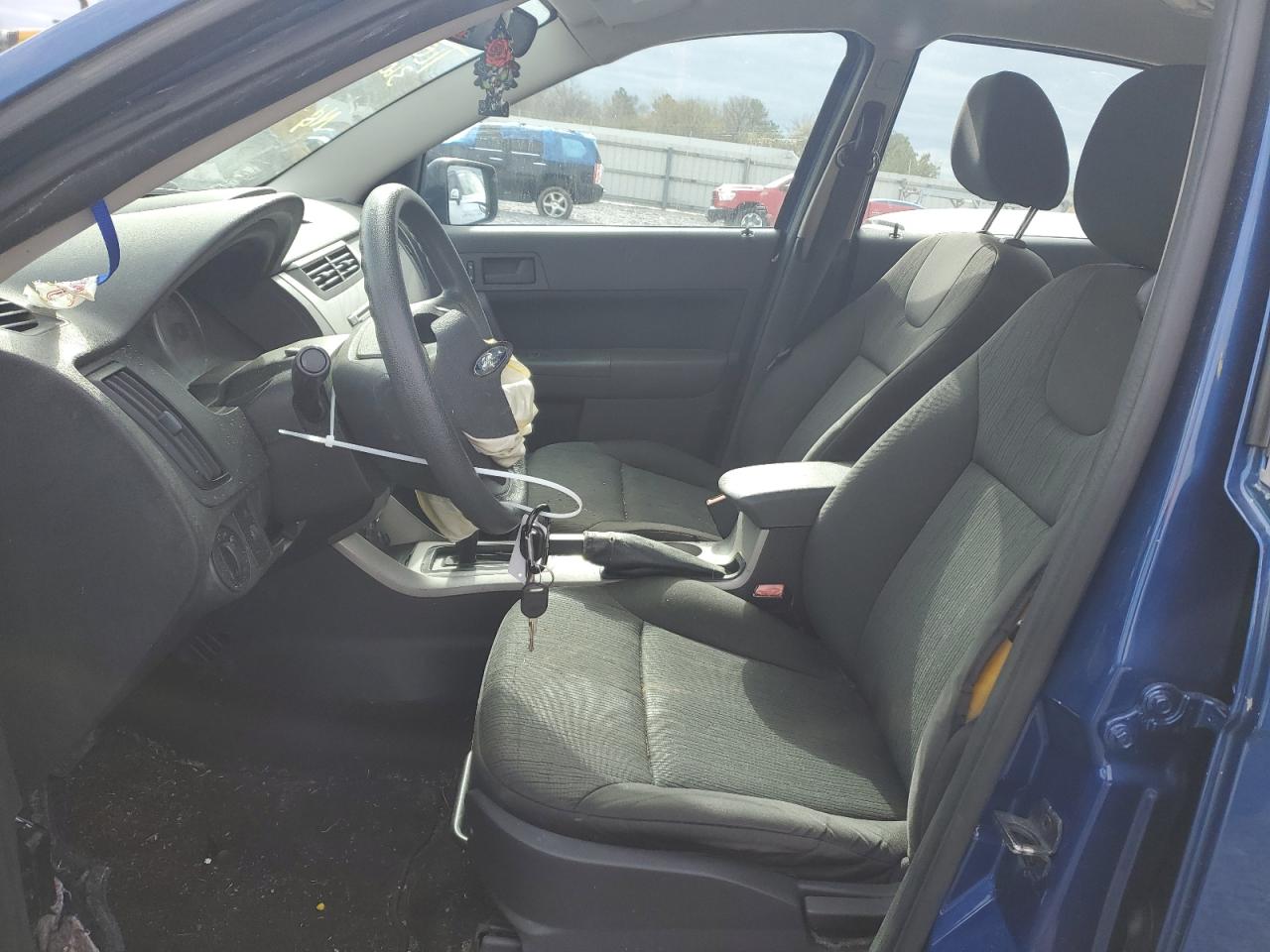 2008 FORD FOCUS SE photo 7