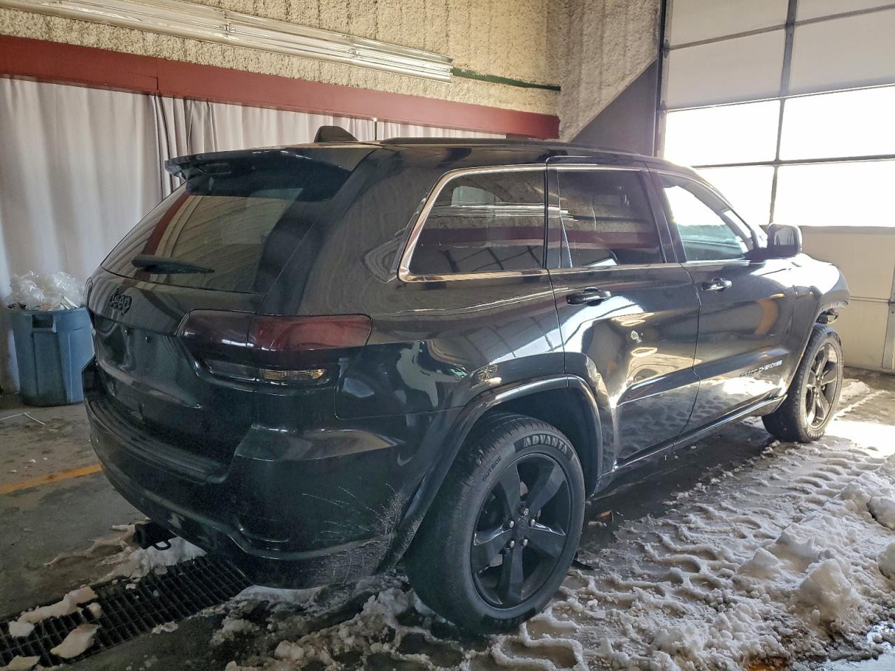 2015 JEEP GRAND CHEROKEE LAREDO photo 3