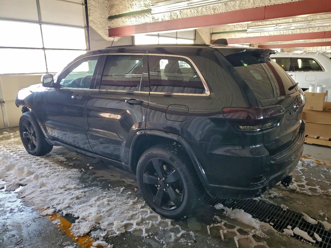 2015 JEEP GRAND CHEROKEE LAREDO photo 2