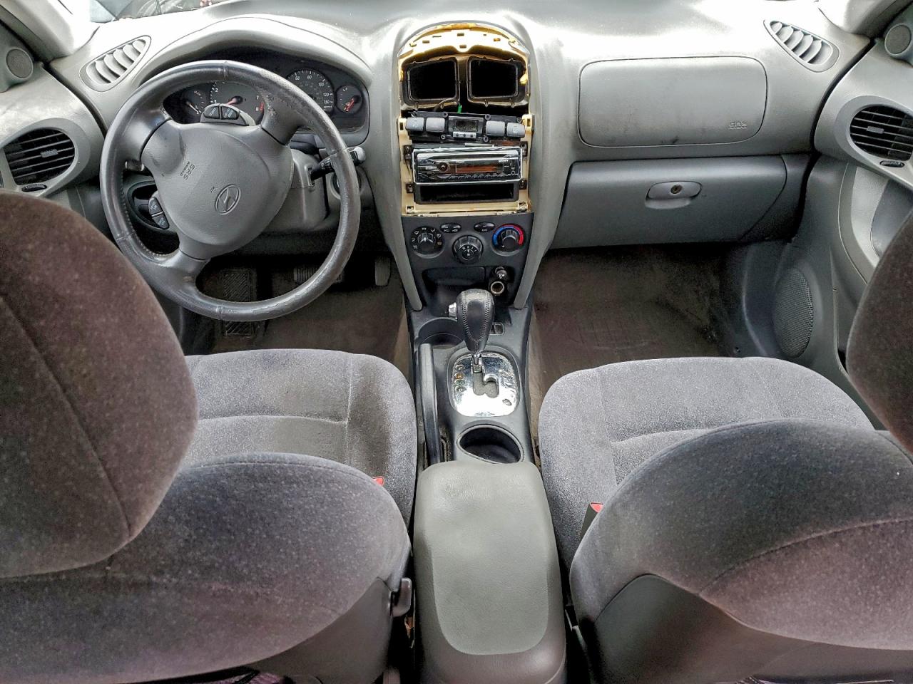 2004 HYUNDAI SANTA FE GLS photo 8