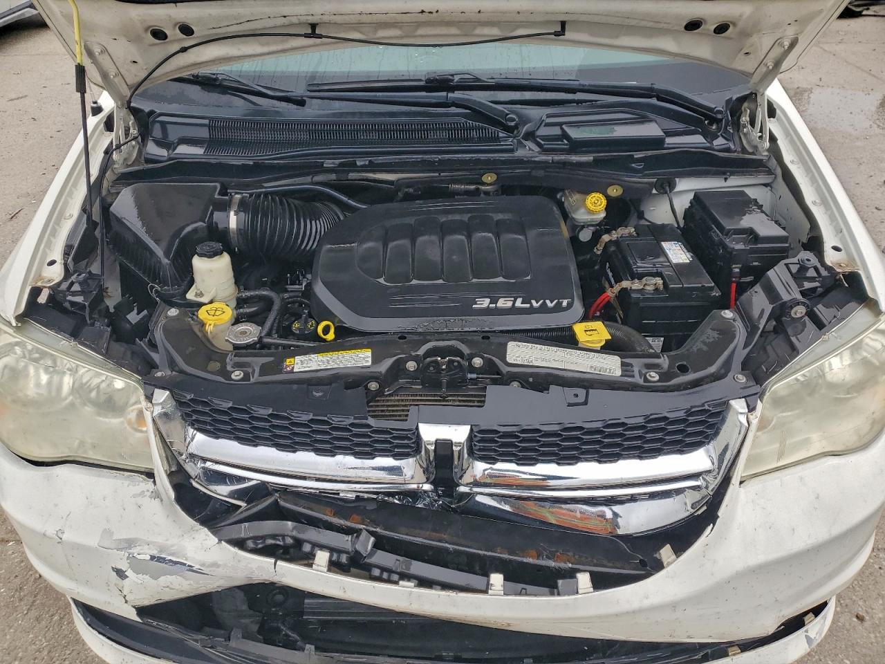 2011 DODGE GRAND CARAVAN EXPRESS photo 11