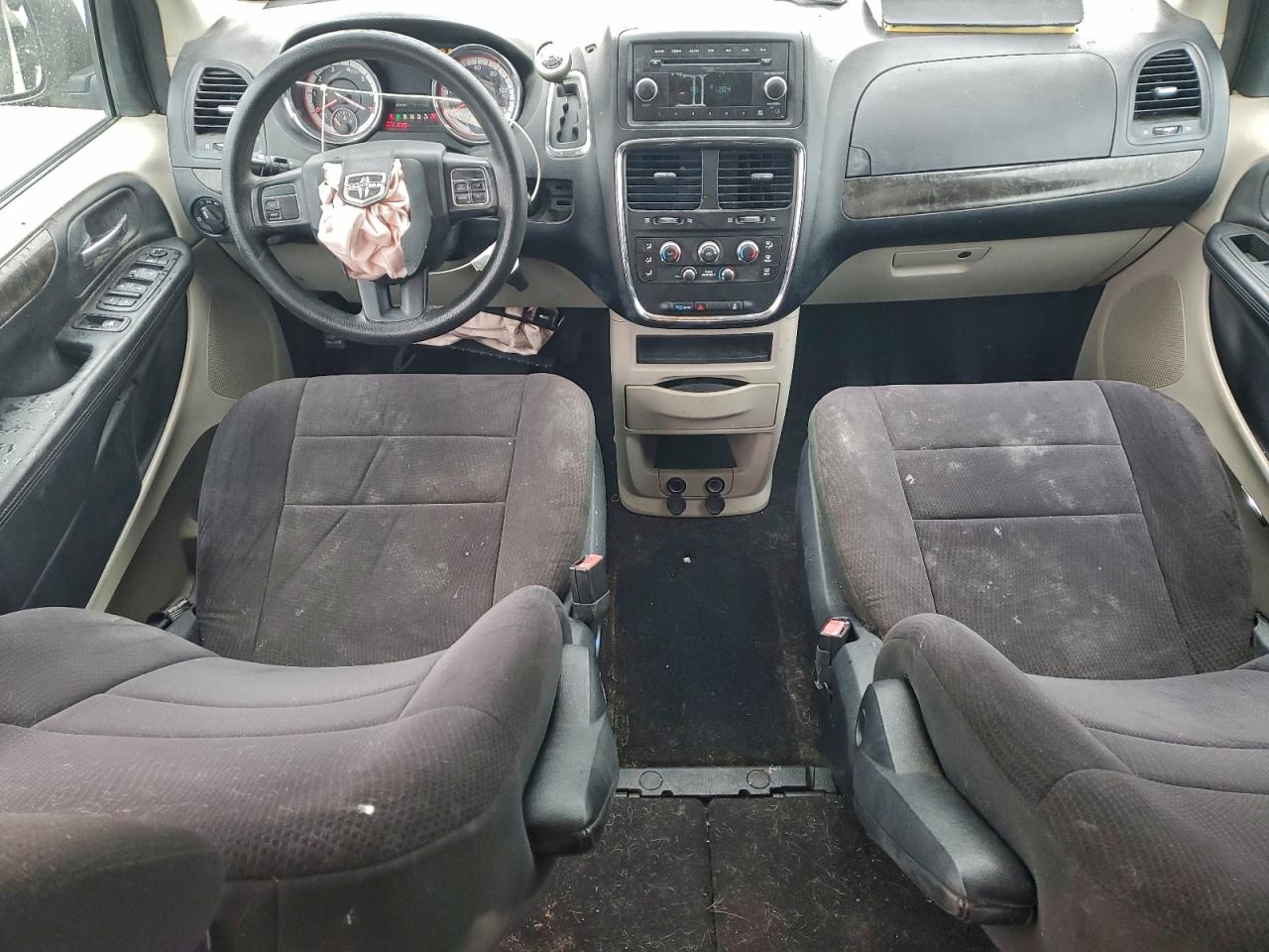 2011 DODGE GRAND CARAVAN EXPRESS photo 8