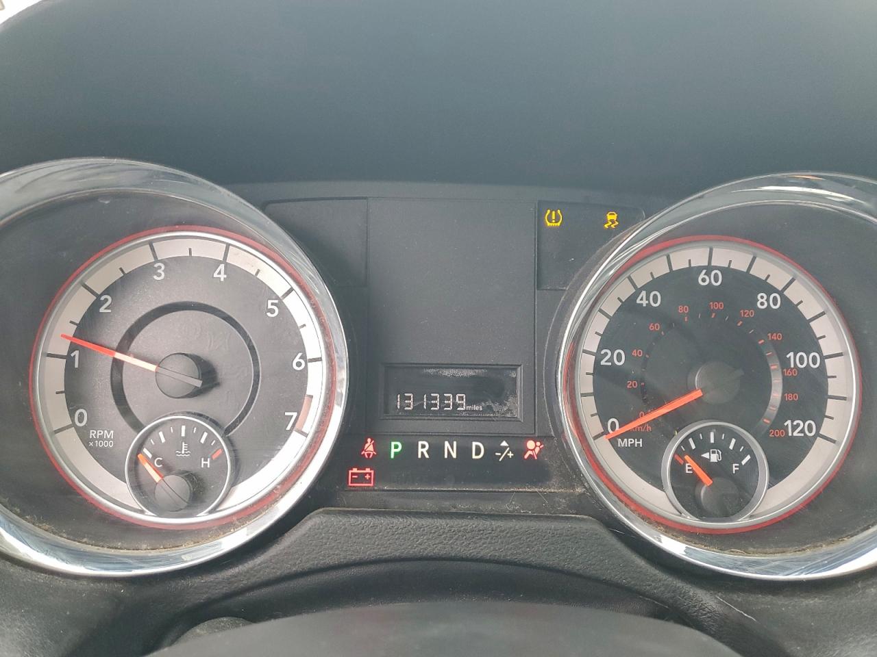 2011 DODGE GRAND CARAVAN EXPRESS photo 9