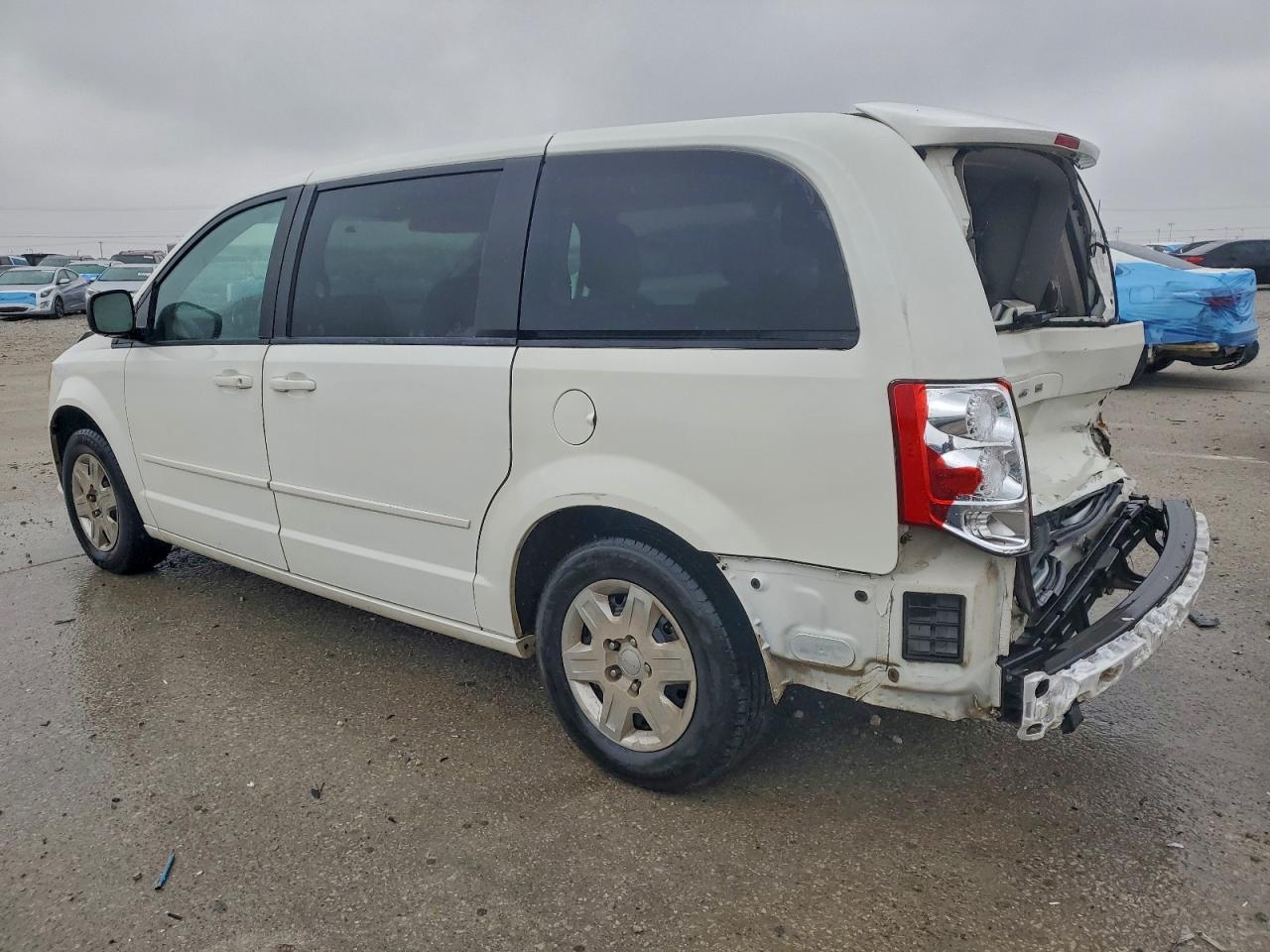 2011 DODGE GRAND CARAVAN EXPRESS photo 2
