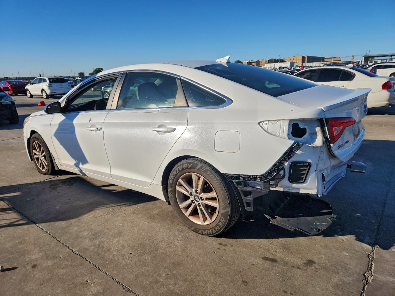 2016 HYUNDAI SONATA photo 2