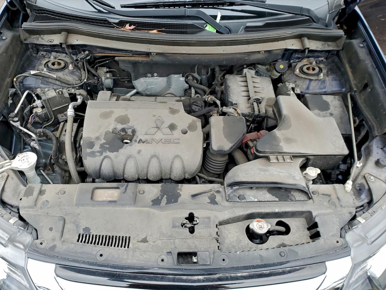 2018 MITSUBISHI OUTLANDER SE photo 23