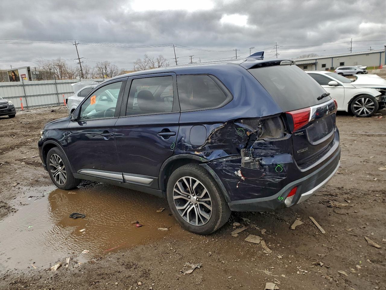 2018 MITSUBISHI OUTLANDER SE photo 3