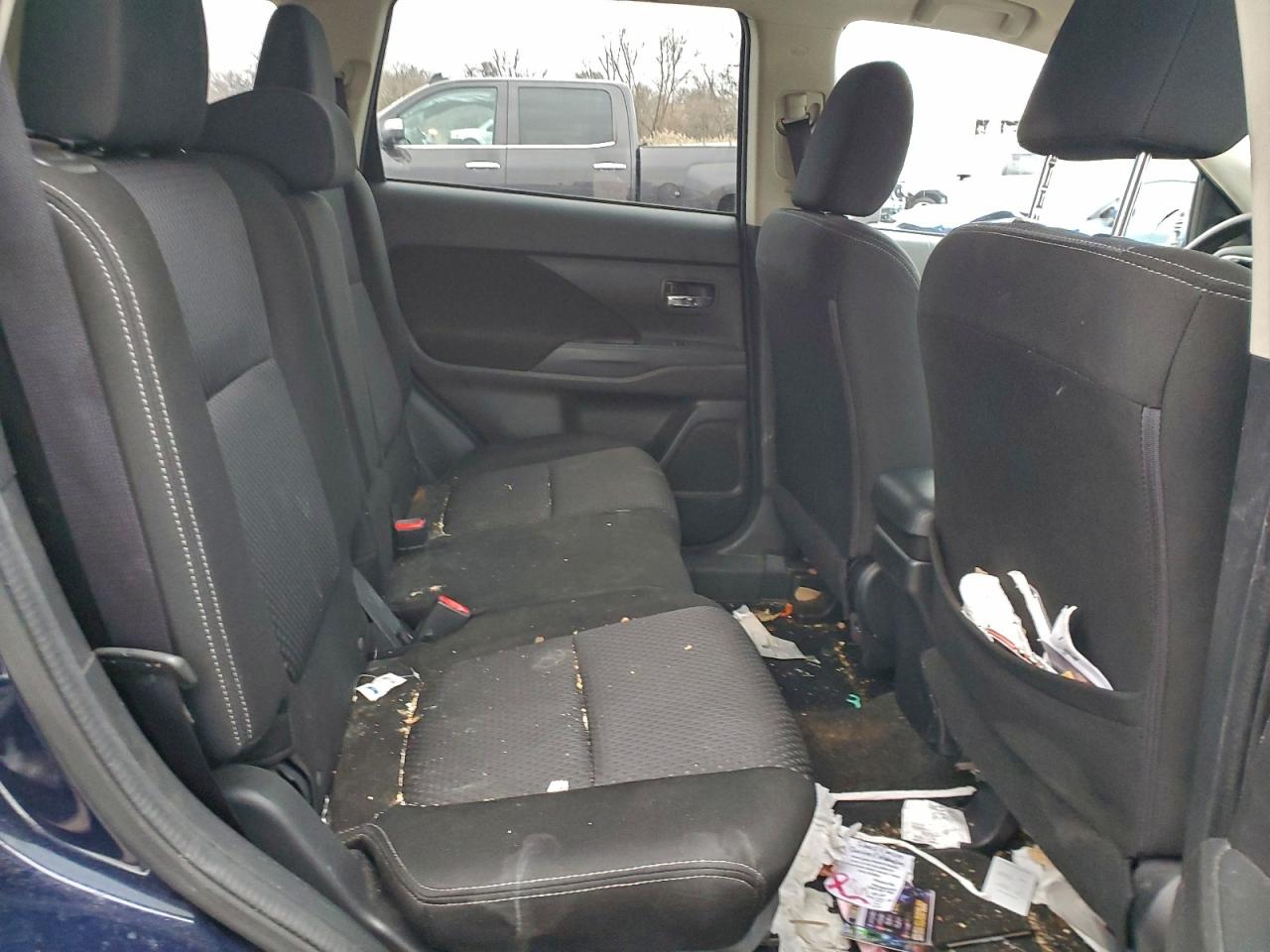 2018 MITSUBISHI OUTLANDER SE photo 21