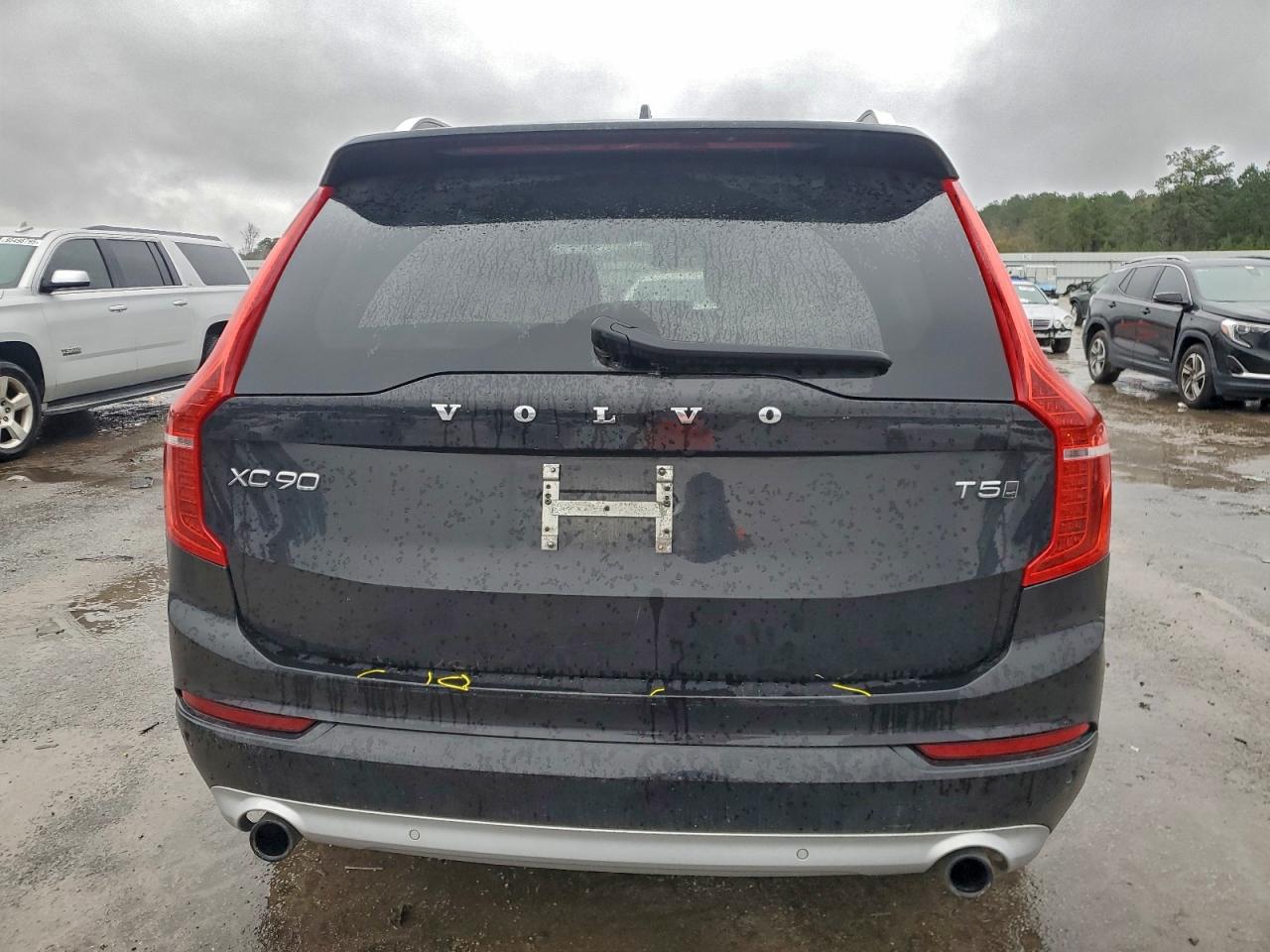 2019 VOLVO XC90 T5 MOMENTUM photo 16