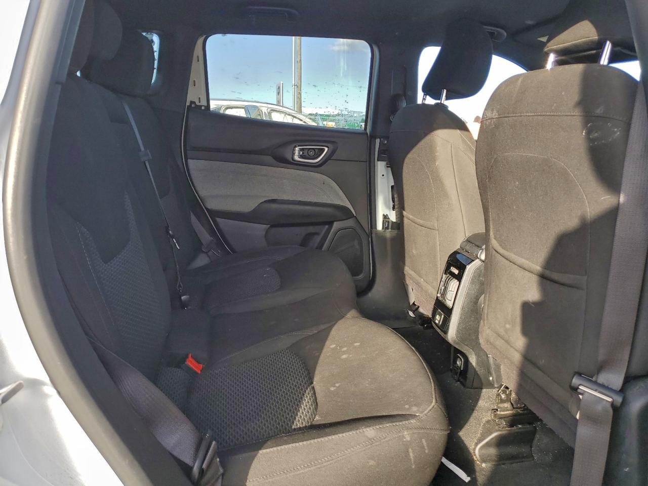 2024 JEEP COMPASS SPORT photo 28