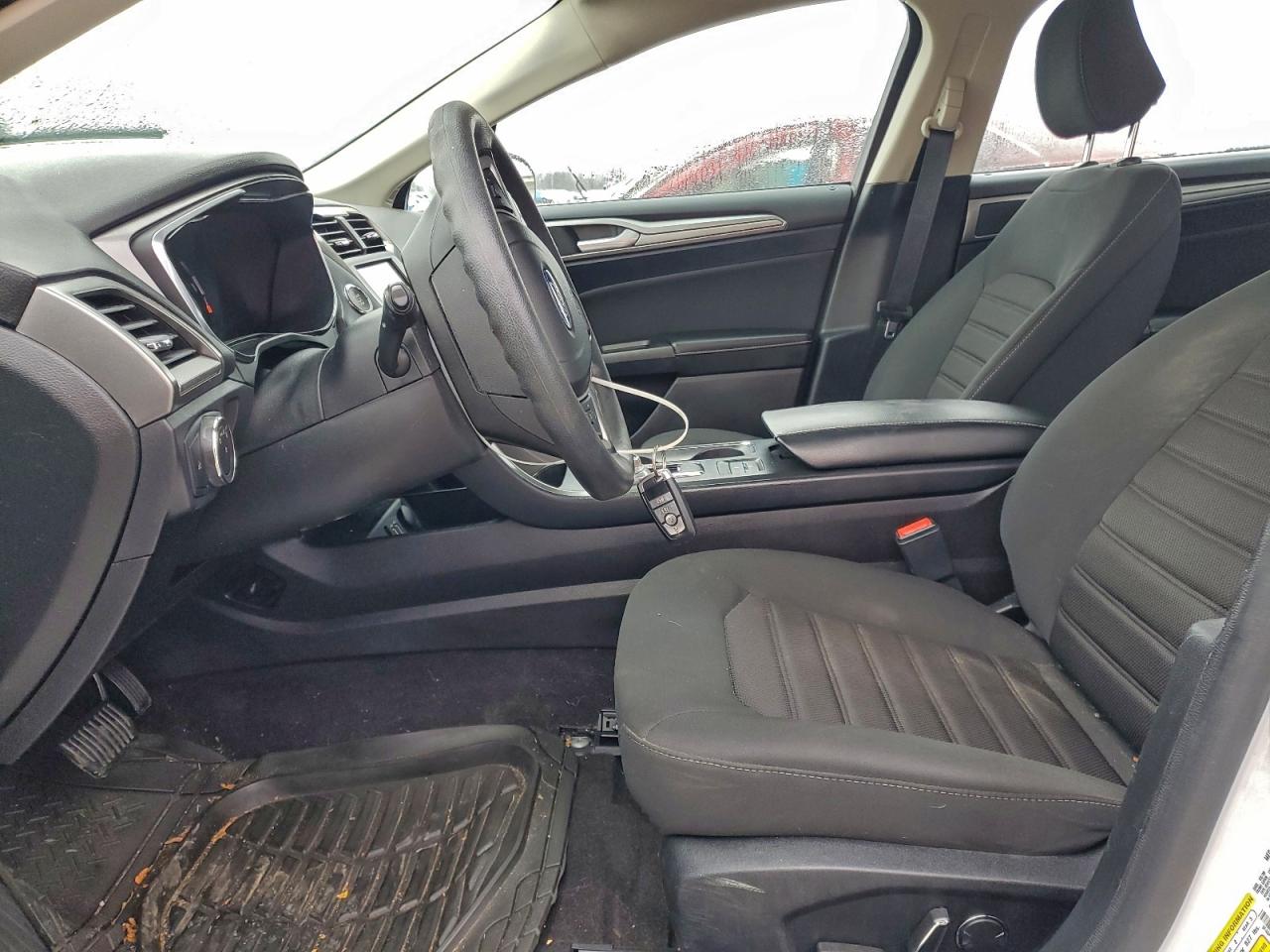 2020 FORD FUSION SE photo 19