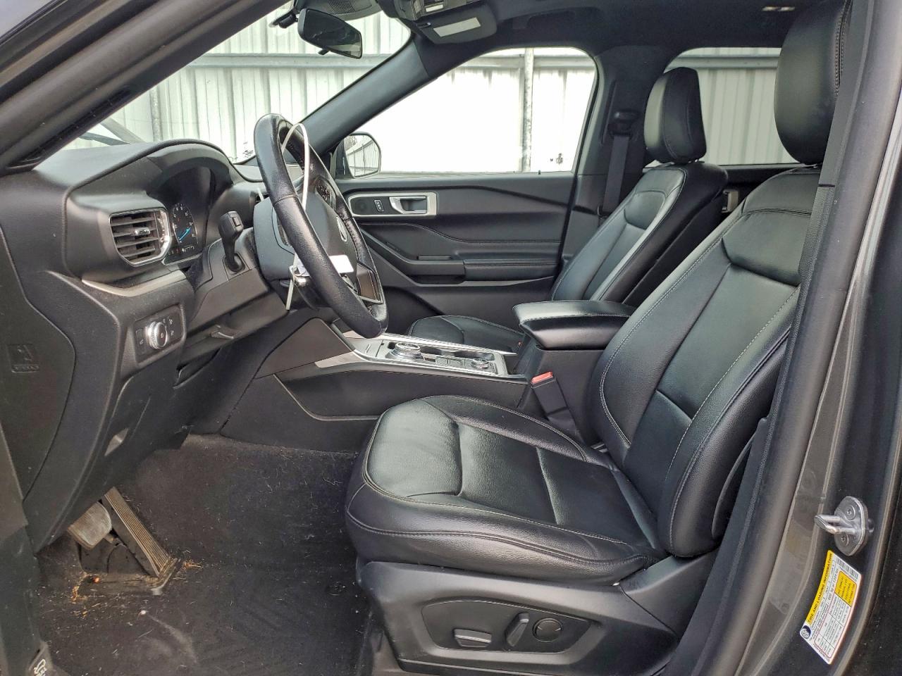 2020 FORD EXPLORER XLT photo 7