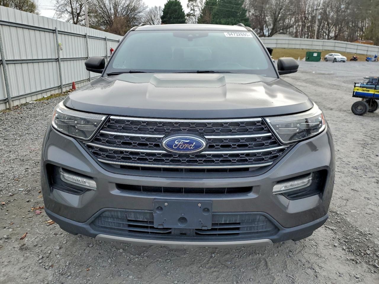 2020 FORD EXPLORER XLT photo 5