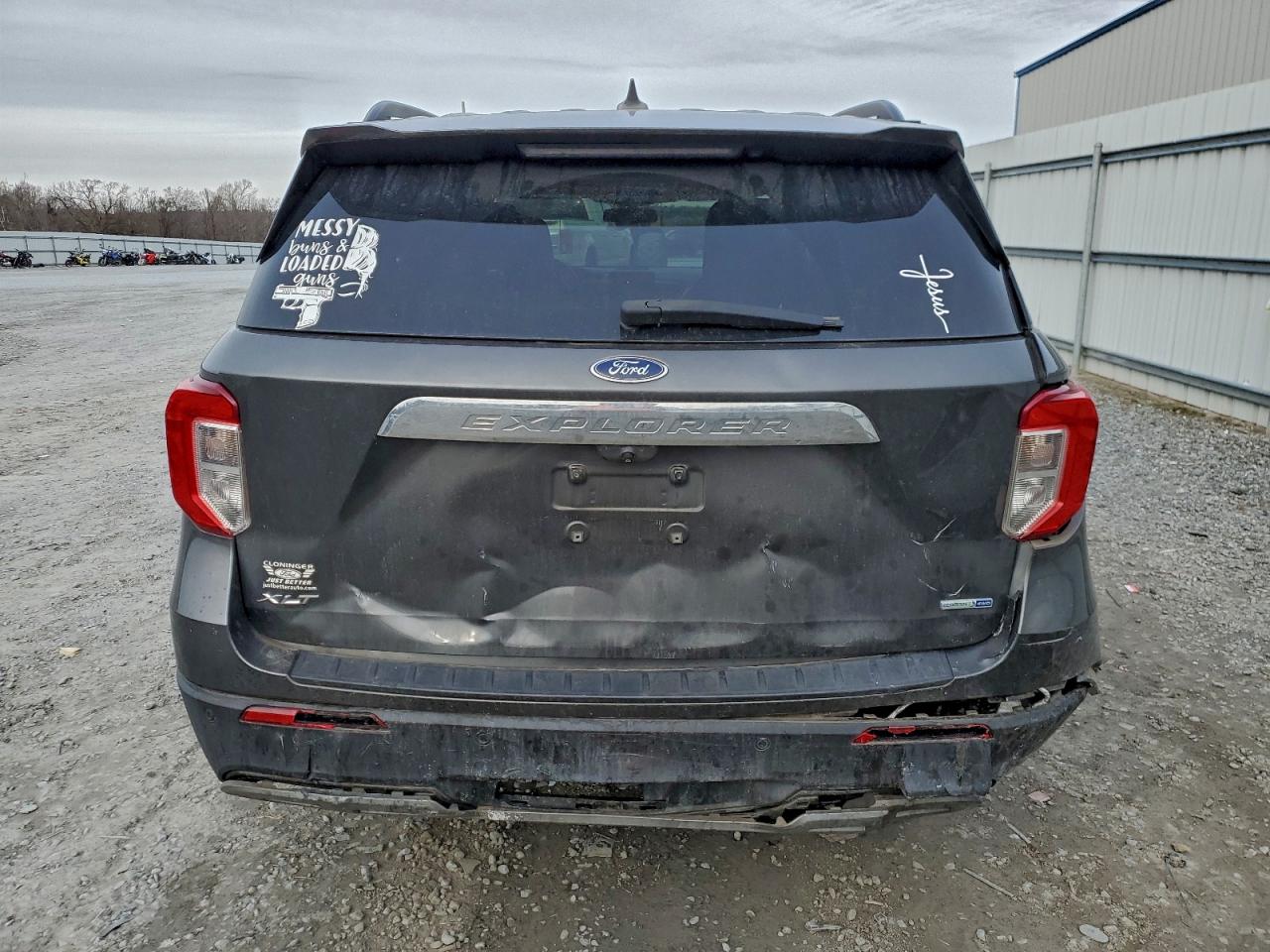 2020 FORD EXPLORER XLT photo 6