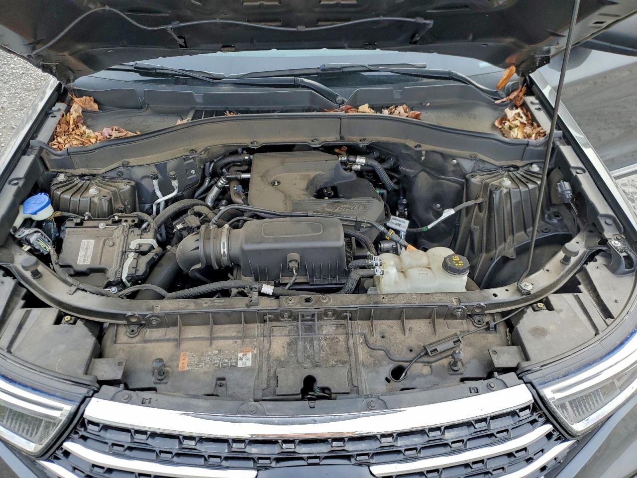 2020 FORD EXPLORER XLT photo 12