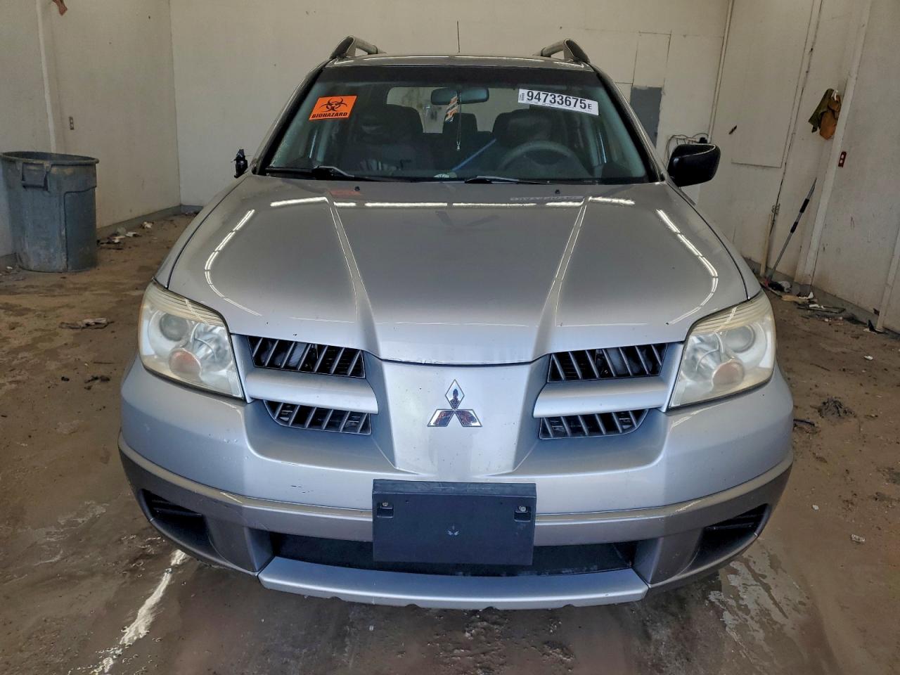 2005 MITSUBISHI OUTLANDER LS photo 9