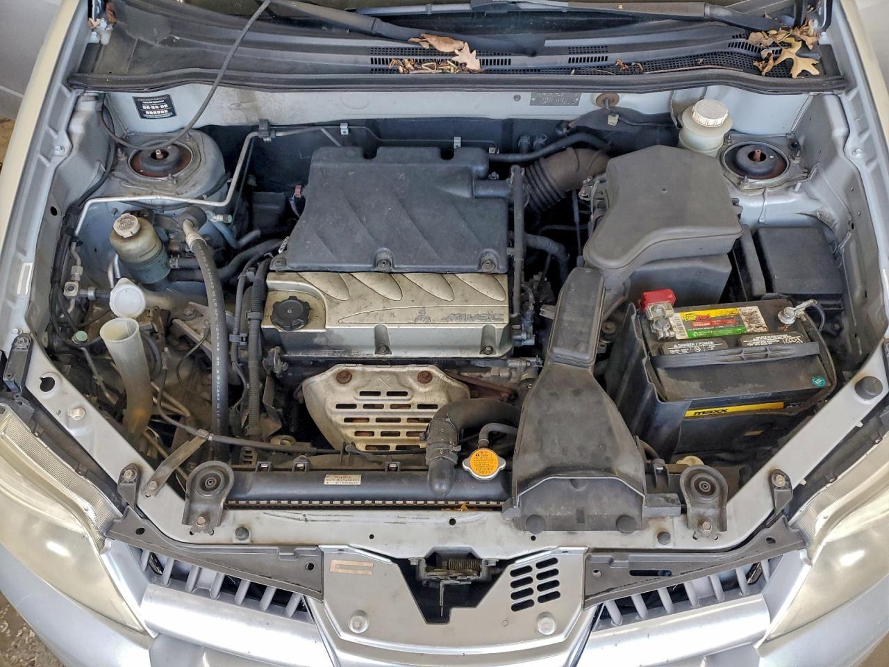 2005 MITSUBISHI OUTLANDER LS photo 23