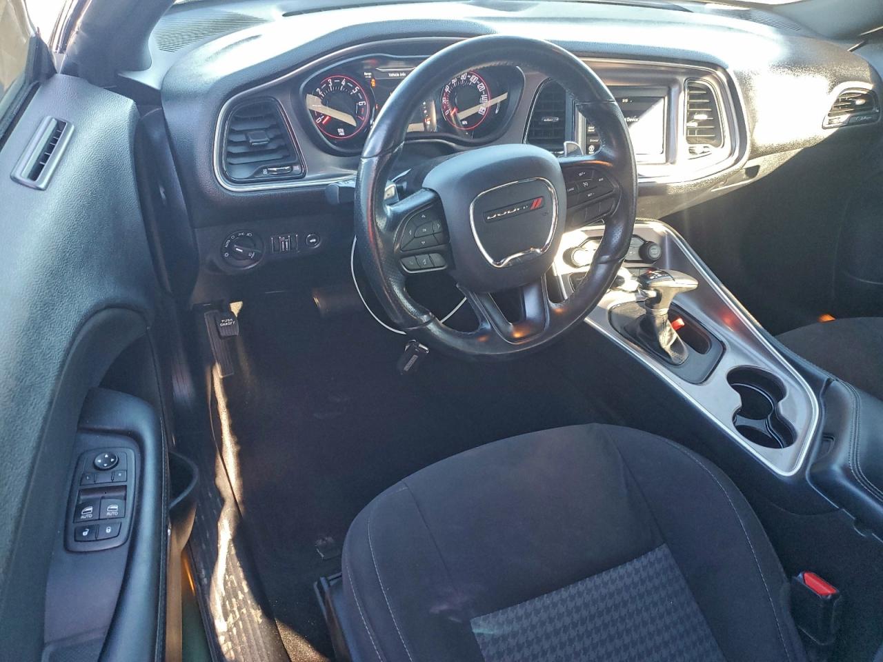 2022 DODGE CHALLENGER GT photo 15